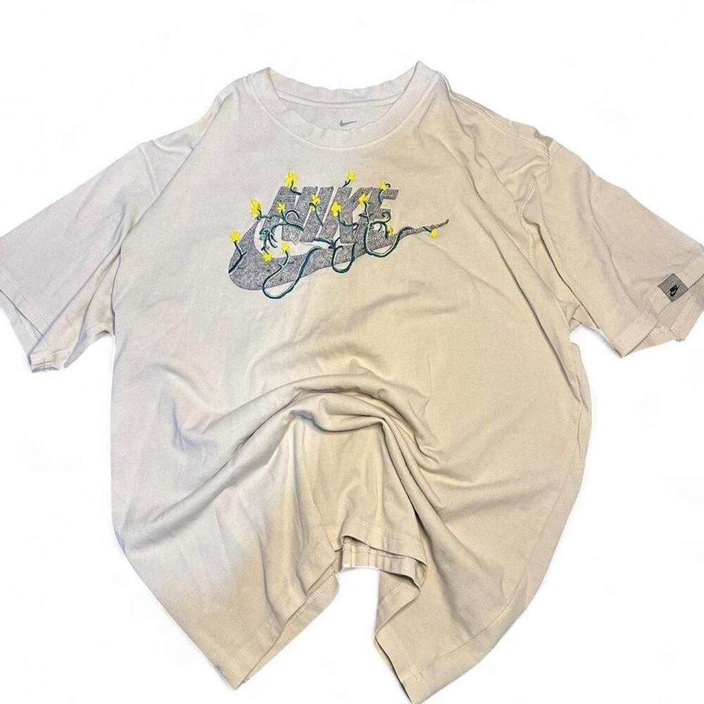 Nike Men's T-shirt